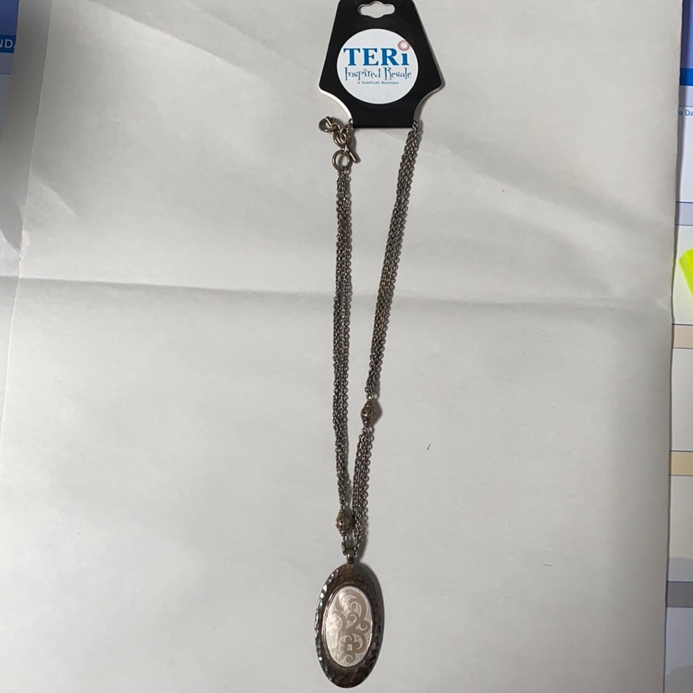 Beautiful Lois Hill Necklace Pendant 92.5 Silver